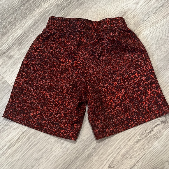 *FINAL CALL* NIKE Running Shorts in Crimson and Black in X-Small or 4 years - Picture 3 of 4
